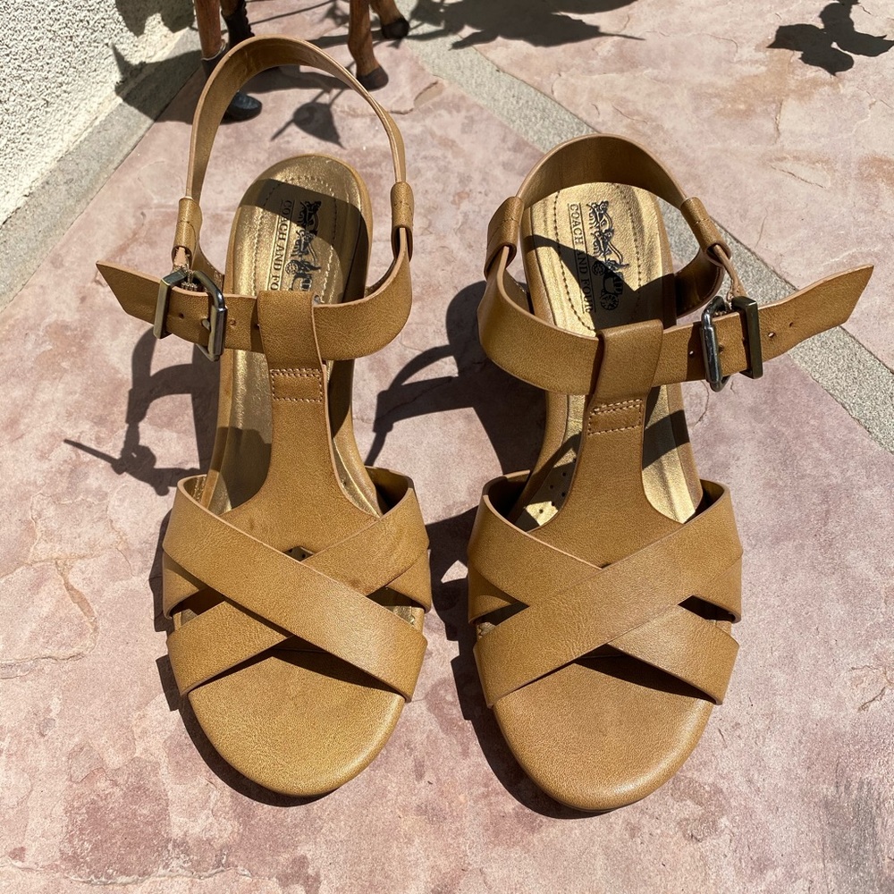 Coach and Four Tan Tilda Sandal 6.5